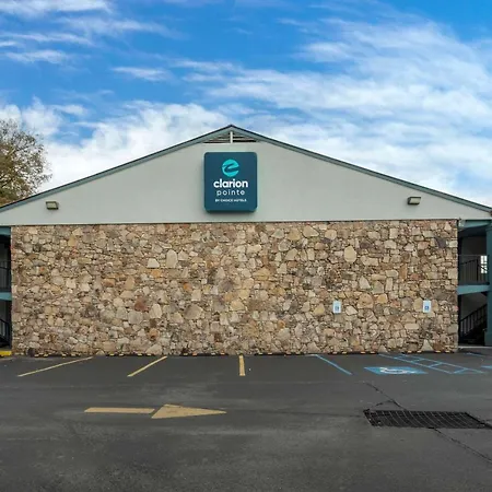 Clarion Pointe Valley Inn